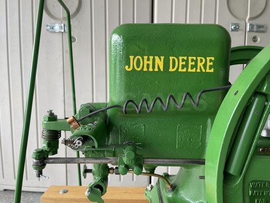 1927 John Deere 1 1/2 HP Hit and Miss Engine Image