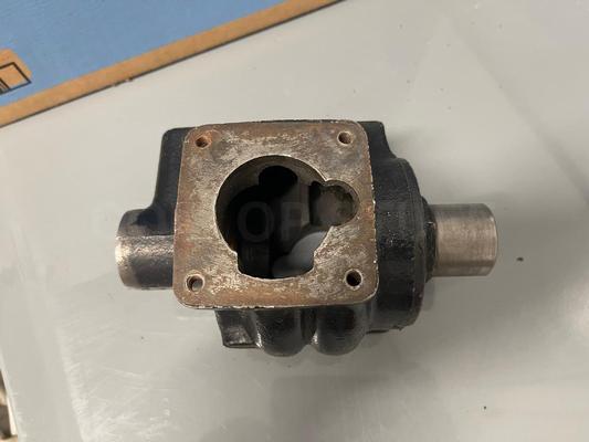 1940's Maytag 72 Dual Cylinder Motor Parts Image