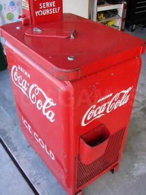 1941 Vendo Jr. Model 123 Coca-Cola Spin Top Machine Image