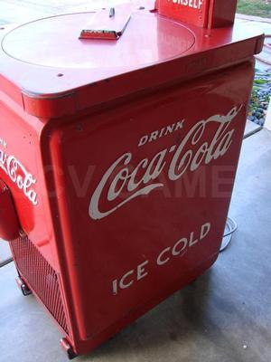 1941 Vendo Jr. Model 123 Coca-Cola Spin Top Machine Image