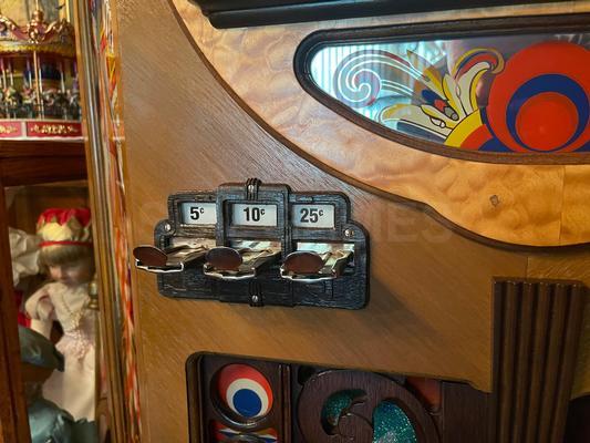 1942 Wurlitzer Jukebox Victory Model Image