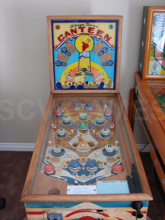 1945 Gottlieb Stage Door Canteen Flipperless Pinball