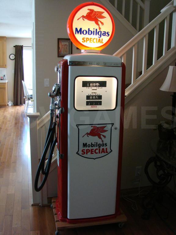 1949 Tokheim 300 Mobil Gas Pump and Oil Pump Restored