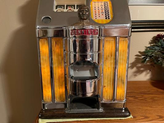 1950's Jennings Sun Chief 10 Cent Slot Machine Refurbished Image