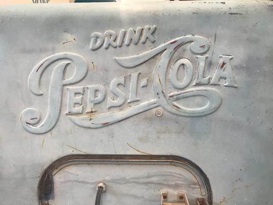 1950's Vendo VMC 88 Pepsi Parts Machine Image