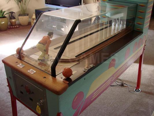 1957 Williams Ten Strike Bowling Arcade Game Image