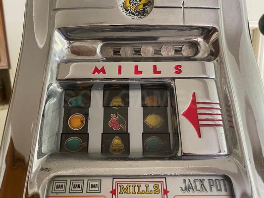 1958 Mills Cowboy & Horse Shoe Hightop Slot Machine Image