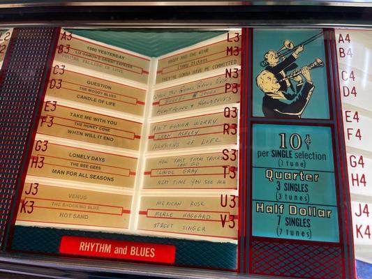 1958 Seeburg 161 JukeBox Image