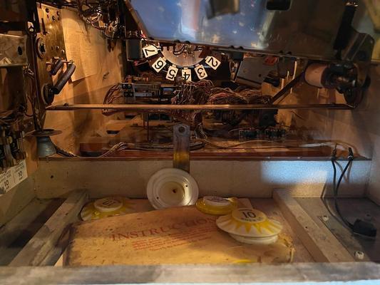 1965 Gottlieb Cow Poke Pinball Machine Image