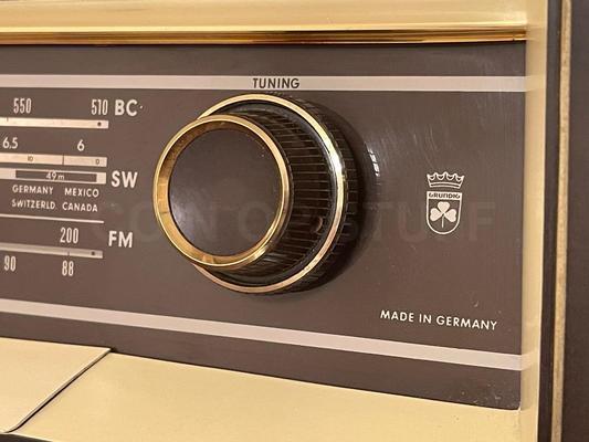 1965 Grundig Multi Band Radio Model 2520U Image