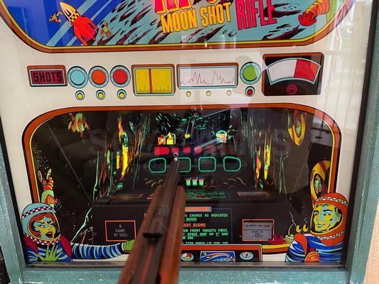 1969 Chicago Coin Apollo Moon Shot Rifle Arcade Machine Image