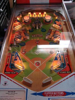 1971 Gottlieb Batter Up Pinball Machine Image