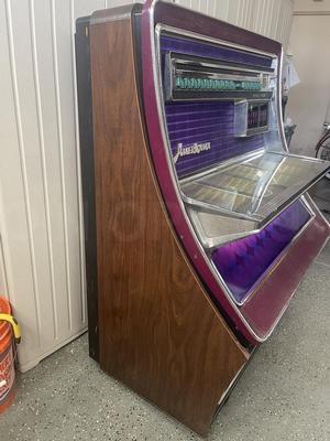 1973 Wurlitzer Americana 3800 Jukebox Image