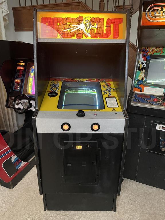 1976 Atari Breakout Upright Arcade Game