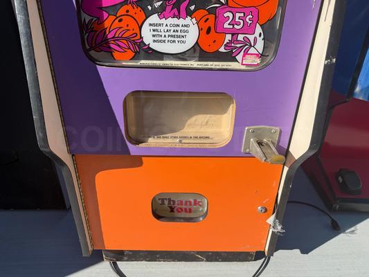 1978 Animated Electronics Lucky Eggs Vending Machine Image