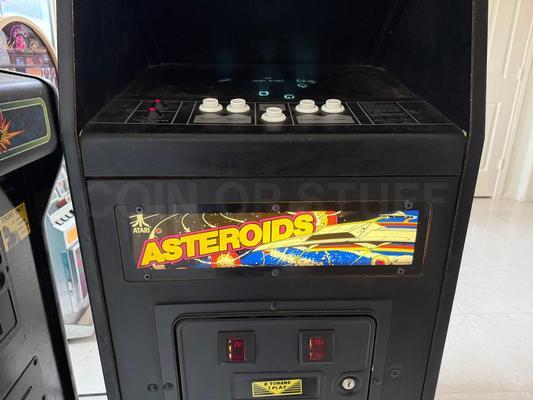 1979 Atari Asteroids Cabaret Arcade Machine Image