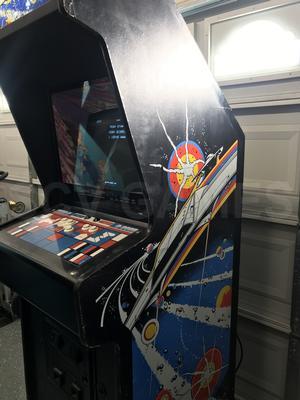 1979 Atari Asteroids Upright Arcade Machine Image