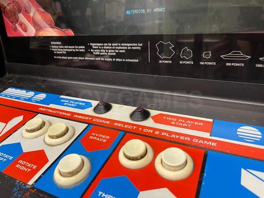 1979 Atari Asteroids Upright Arcade Machine Image