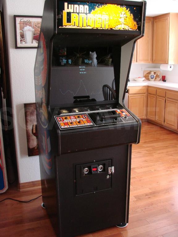 1979 Atari Lunar Lander Upright Arcade Game