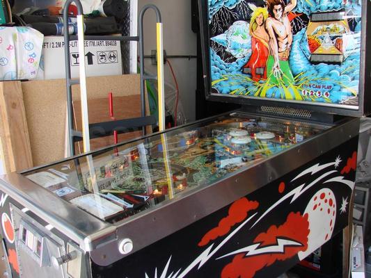 1979 Williams Flash Pinball Arcade Machine Image