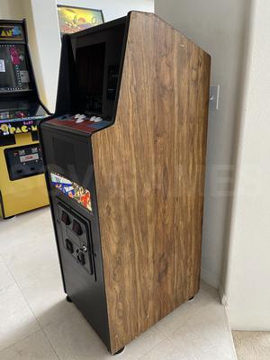 1980 Atari Asteroids Deluxe Cabaret Arcade Machine Image