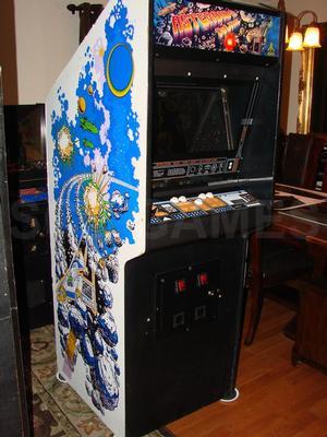 1980 Atari Asteroids Deluxe Stand Up Arcade Game Image