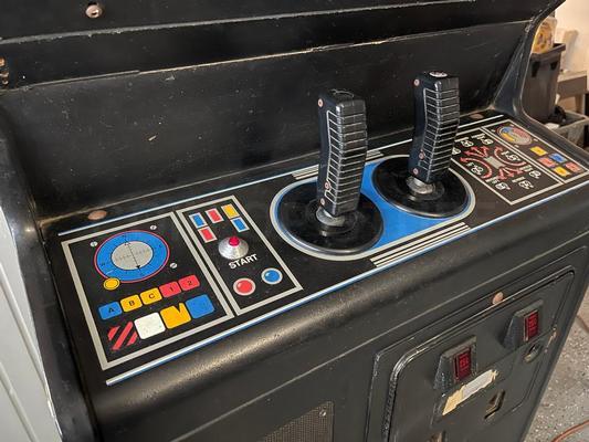 1980 Atari Battlezone Open Face Upright Arcade Machine Image