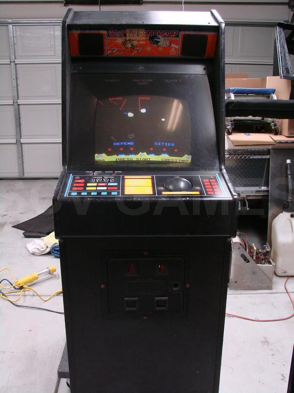 1980 Atari Missile Command Upright