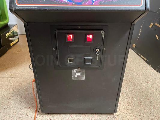 1980 Atari Tempest Upright Arcade Machine Image