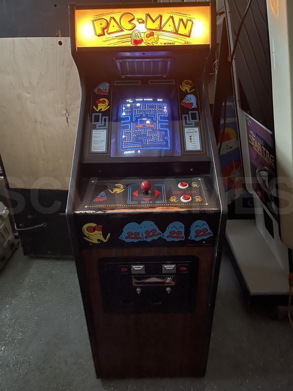 1980 Midway Pac-Man Cabaret Arcade Game