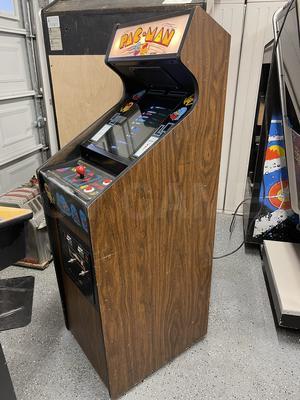 1980 Midway Pac-Man Cabaret Arcade Game Image