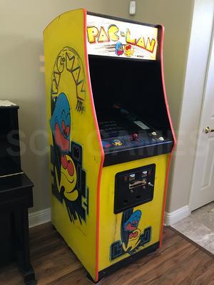 1980 Midway Pac-Man Upright Video Machine Image