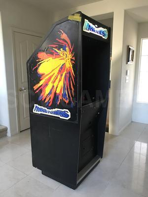 1980 Sega Asteroids Upright Arcade Machine Image