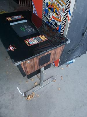 1980 Taito Crazy Climber Cocktail Arcade Machine Image