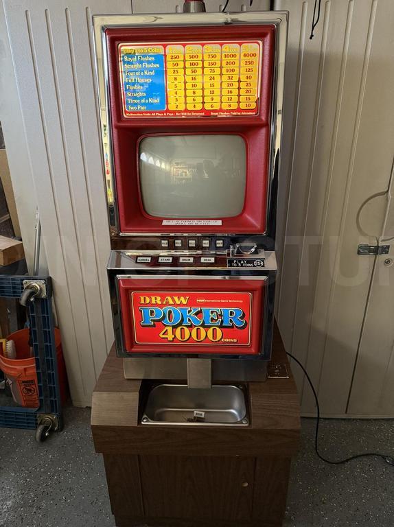 1981 IGT Draw Poker 4000 Machine