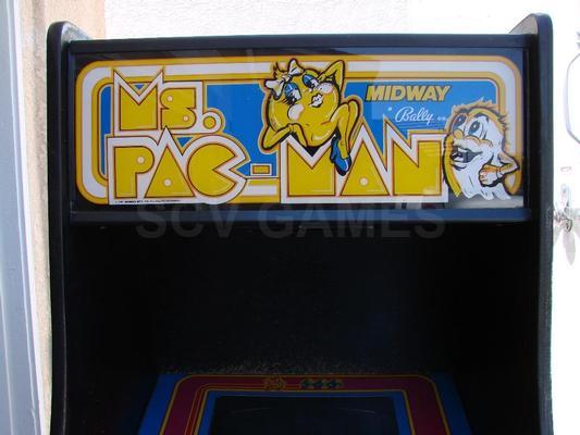 1981 Midway Ms. Pac-Man Stand Up Arcade Game Image