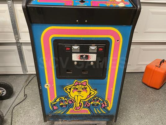 1981 Midway Ms. Pac-Man Upright Arcade Machine Image