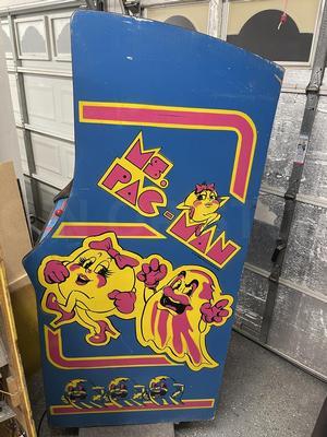 1981 Midway Ms. Pac-Man Upright Arcade Machine Image