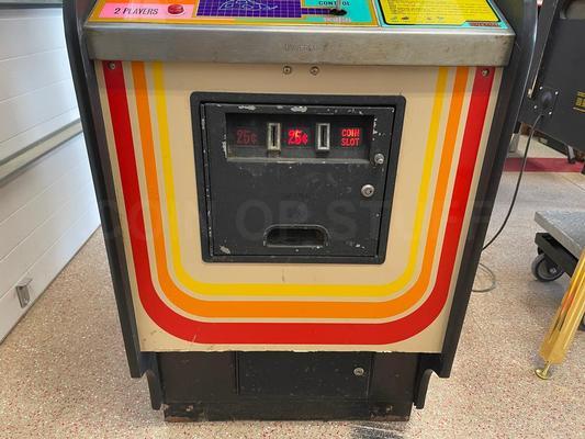 1981 Universal Lady Bug Upright Arcade Machine Image