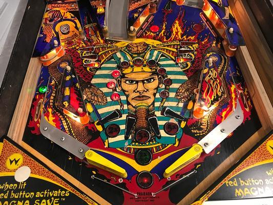 1981 Williams Pharaoh Pinball Machine Image