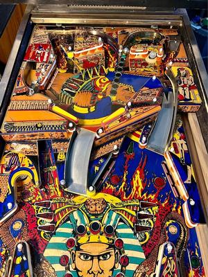 1981 Williams Pharaoh Pinball Machine Image