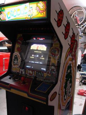 1982 Atari Dig Dug Upright Arcade Machine Image