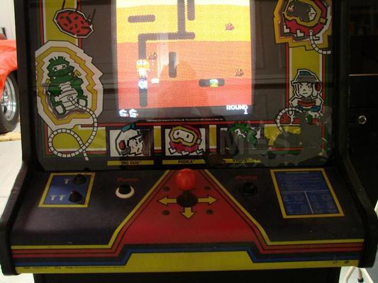 1982 Atari Dig Dug Upright Arcade Machine Image