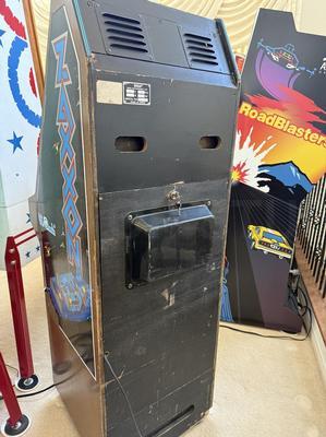 1982 Sega Super Zaxxon Cabaret Arcade Machine Image