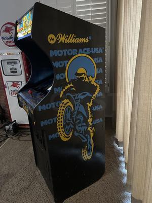 1983 Williams MotoRace USA Upright Arcade Machine Image