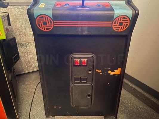 1984 Nihon Bussan Kung-Fu Master Upright Arcade Machine Image