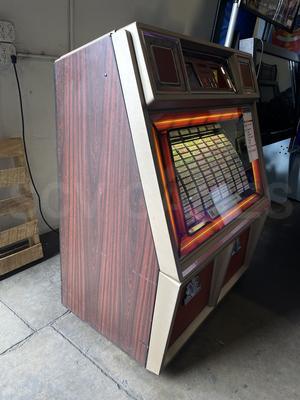 1984 Rowe-AMI's R-88 JukeBox Image