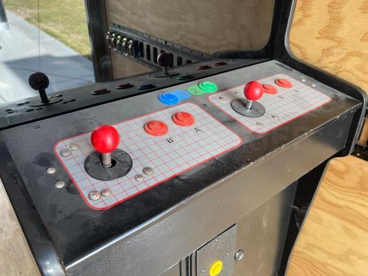 1985 Nintendo VS Super Mario Bros Upright Arcade Machine Image