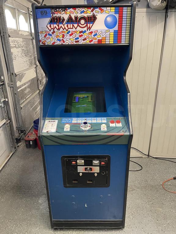 1986 Taito Arkanoid Upright Arcade Machine