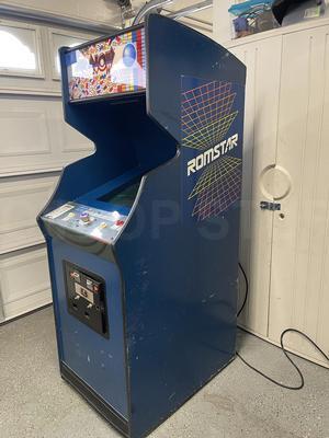 1986 Taito Arkanoid Upright Arcade Machine Image